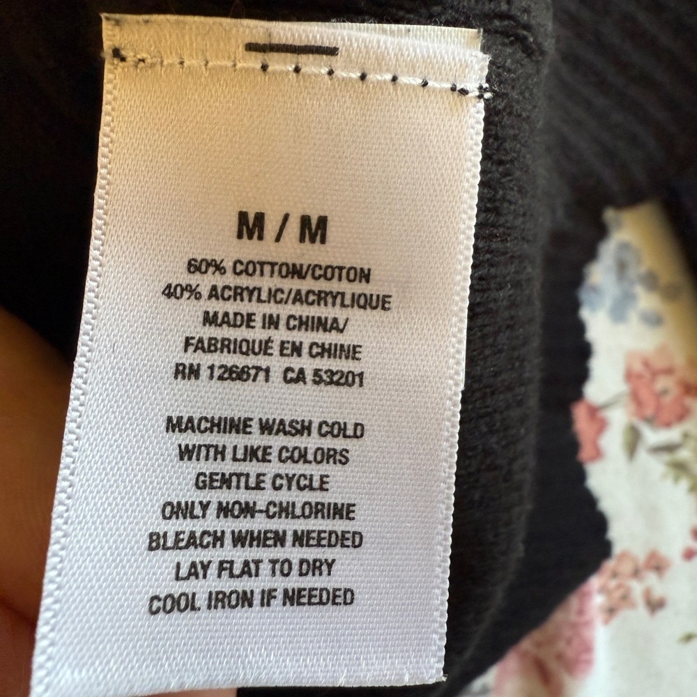 Aeropostale Womens Black Cardigan Medium Minimalist Capsule Essential Classic - Picture 9 of 13